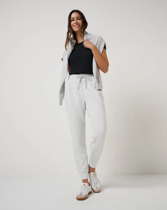 TravisMathew Skyloft Soft Tie Jogger - Heather Light Grey