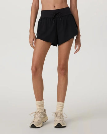 Vuori Daily Speed Short 2.5" - Black
