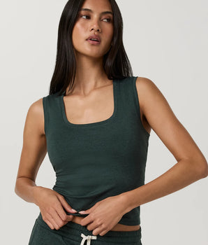 Vuori Halo Essential Scoop Neck Tank in Hemlock Heather, close front view showing wide straps and fitted shape.